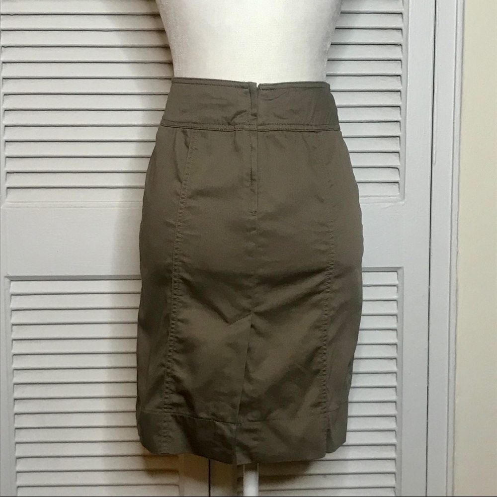 High Waisted Fitted Pencil Skirt from H&M - Picture 3 of 4